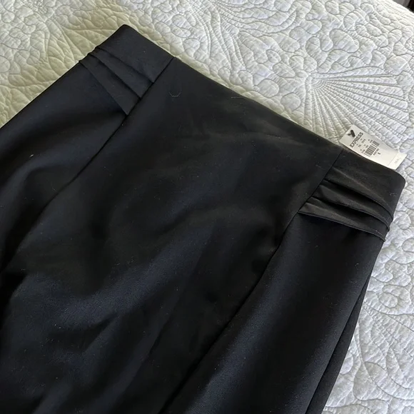 Express Pencil Skirt NWT - Picture 2 of 3